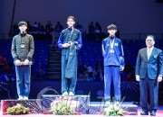 남자 -58Kg급에서 한국의 강자 김태훈(동메달,오른쪽),차태문(왼쪽,은메달)을 연파하며 우승한 이란의  파르잔 아슈르 자데 팔라(가운데, 금메달) / 사진제공=WTF